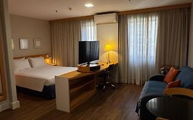 Flat no bairro Jardins - Dentro do Hotel Transamerica 21 Century